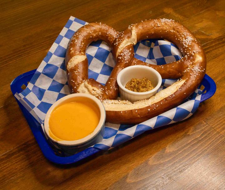 The Glunz Tavern signature dishes Wiener Schnitzel Plate
Warm Huge Pretzel
The Glunz Tavern Smash Burger